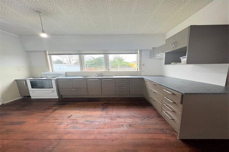 Photo of property in 1/4 Thompson Street, Mangere East, Auckland, 2024