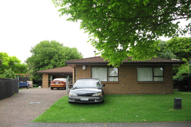 Photo of property in 4 Gloaming Place, Conifer Grove, Takanini, 2112