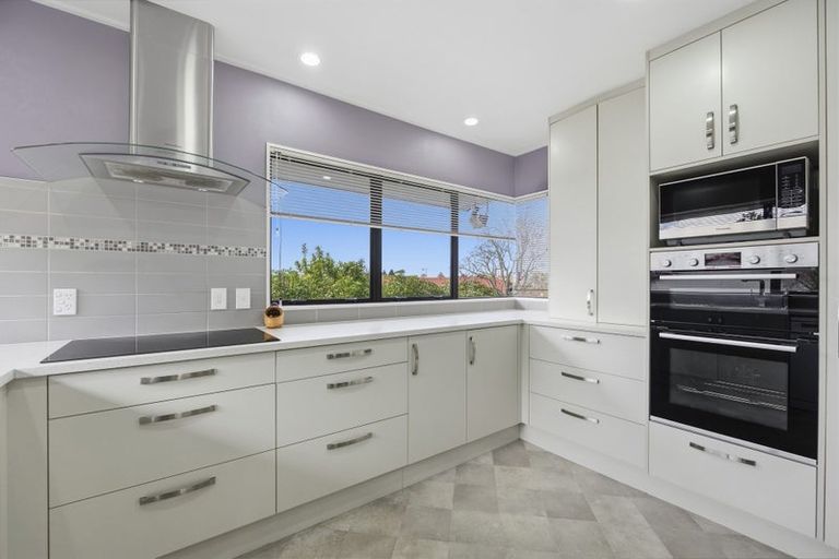 Photo of property in 14 Cherrywood Street, Pukete, Hamilton, 3200