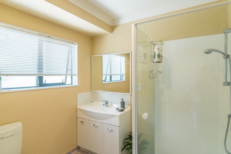 Photo of property in 23 Lorna Irene Drive, Raumati South, Paraparaumu, 5032