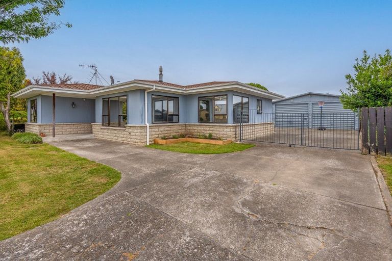 Photo of property in 15 Duckworth Crescent, Greenmeadows, Napier, 4112