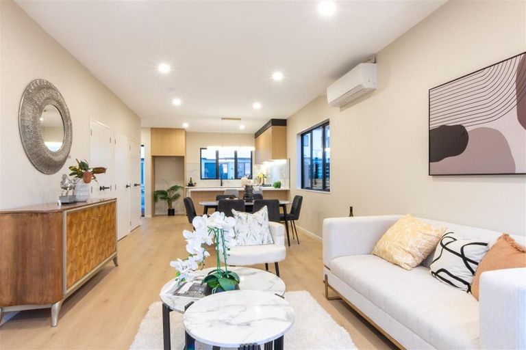 Photo of property in 4 Greenbrier Street, Westgate, 0814