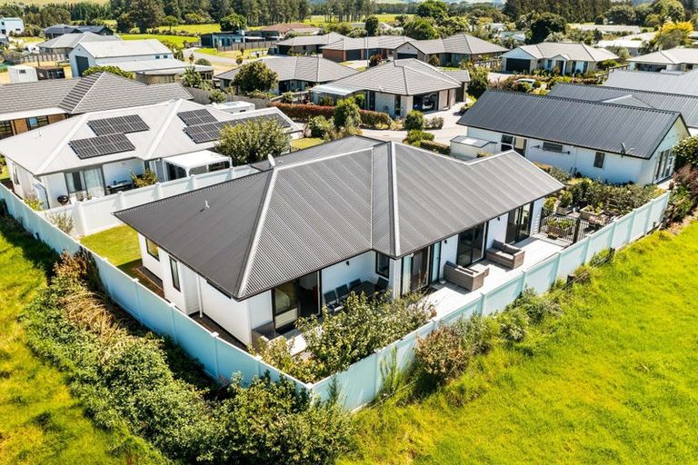 Photo of property in 5 Kermadec Crescent, Waipu, 0510