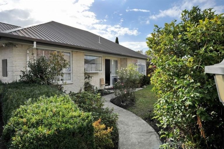 Photo of property in 3/57 Tyrone Street, Belfast, Christchurch, 8051