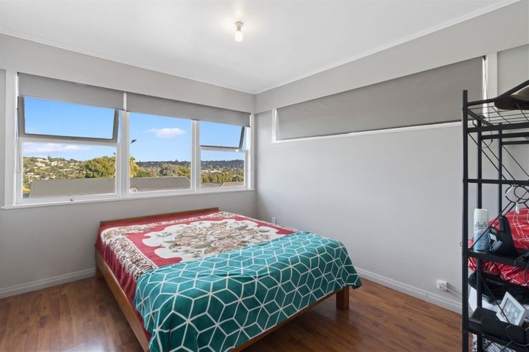 Photo of property in 106a Woodglen Road, Glen Eden, Auckland, 0602