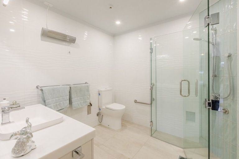 Photo of property in 10/26 West Quay, Ahuriri, Napier, 4110