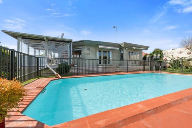 Photo of property in 10 Menzies Street, Beerescourt, Hamilton, 3200