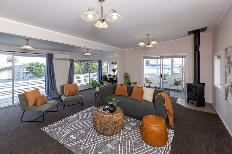 Photo of property in 13 The Crescent, Raumati South, Paraparaumu, 5032