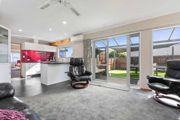 Photo of property in 5 Lucerne Place, Welcome Bay, Tauranga, 3112
