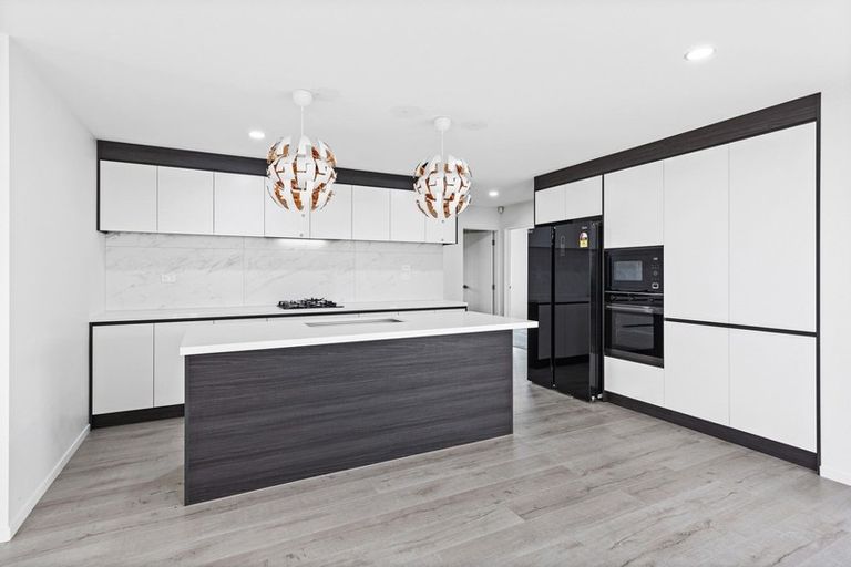 Photo of property in 111 Hillpark Drive, Pokeno, 2402