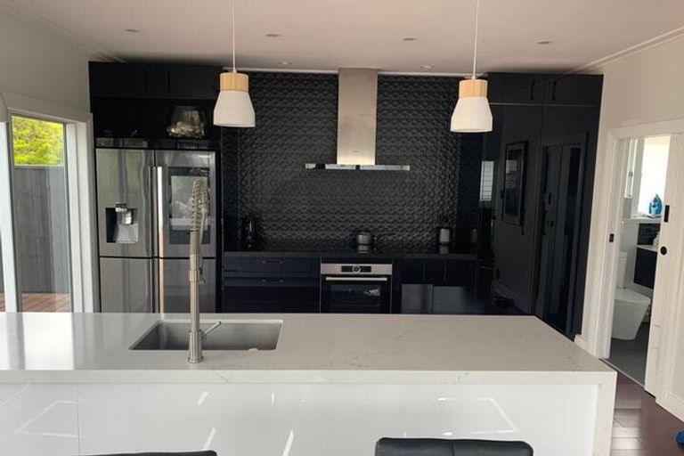 Photo of property in 10 Plunket Avenue, Petone, Lower Hutt, 5012