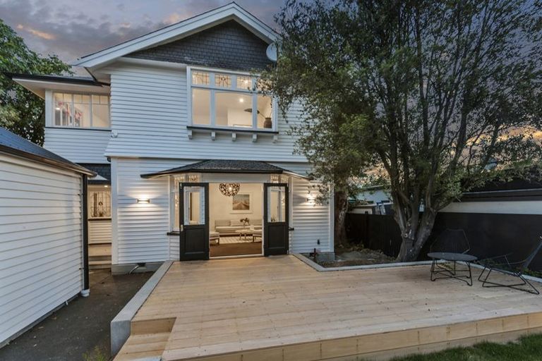 Photo of property in 22 Weston Road, St Albans, Christchurch, 8052