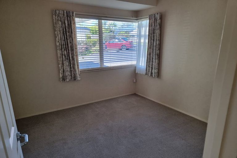 Photo of property in 8 Noone Close, Onerahi, Whangarei, 0110