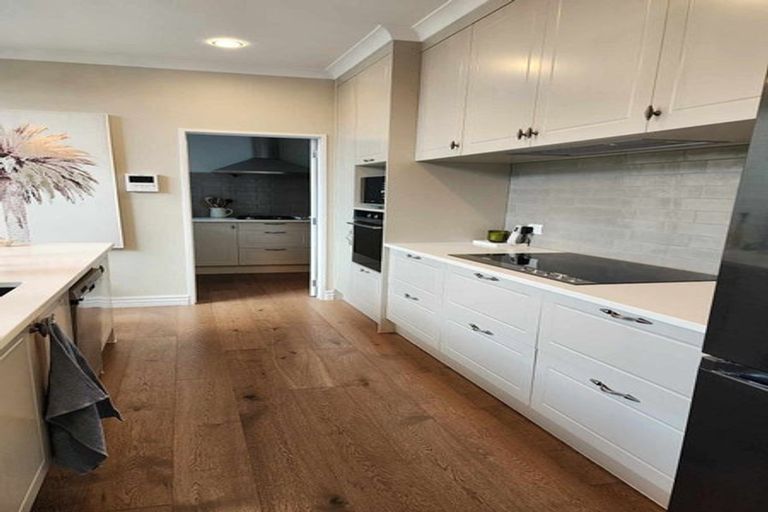 Photo of property in 89b William Bayes Place, Red Beach, 0932