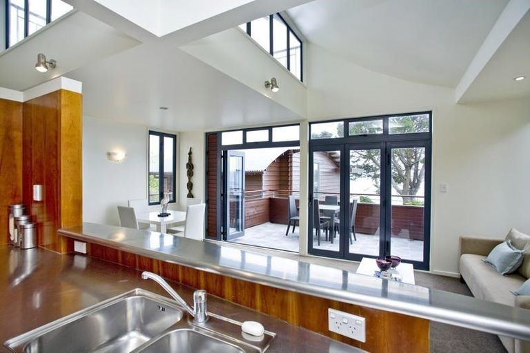 Photo of property in 63a Beresford Street, Bayswater, Auckland, 0622