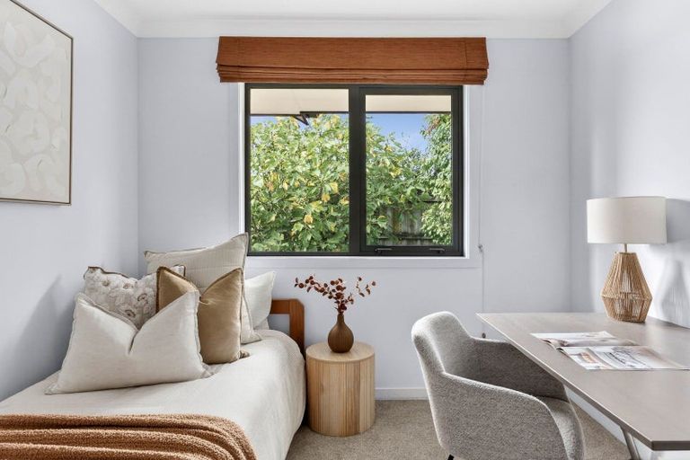 Photo of property in 24 Honiss Place, Cambridge, 3434