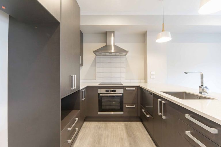 Photo of property in 9/13 Beale Street, Hamilton East, Hamilton, 3216