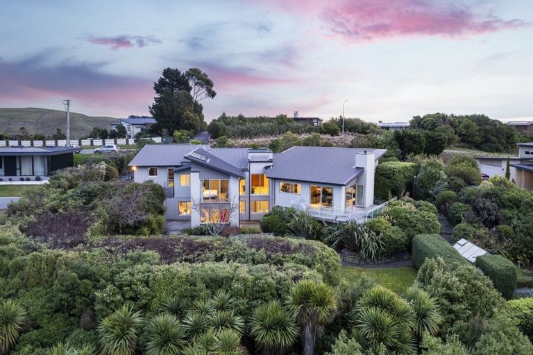Photo of property in 335c Worsleys Road, Cracroft, Christchurch, 8022