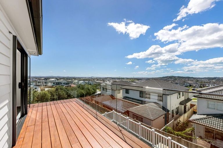 Photo of property in 10 Ripa Street, Flat Bush, Auckland, 2019