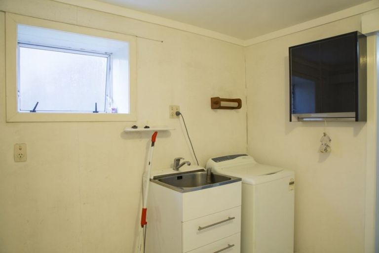 Photo of property in 3 Marcel Place, Glenfield, Auckland, 0629