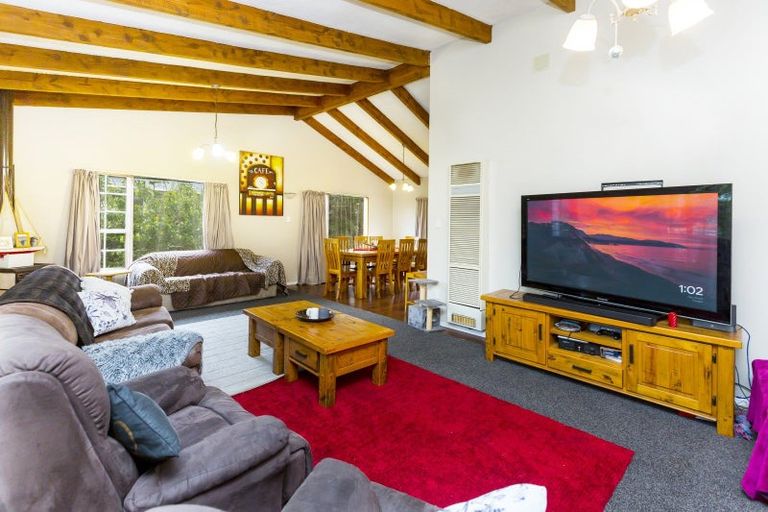 Photo of property in 19 Beryl Grove, Birchville, Upper Hutt, 5018