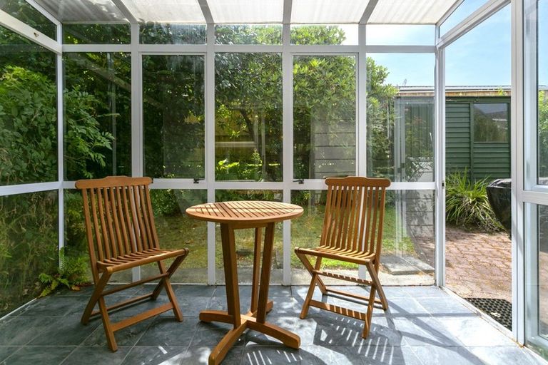 Photo of property in 18 Kurupae Road, Hilltop, Taupo, 3330