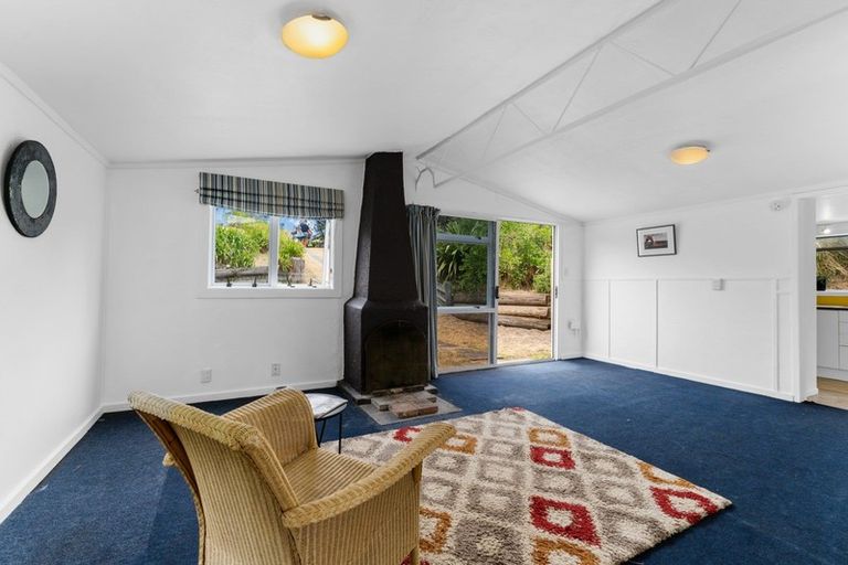 Photo of property in 37 Dixie Street, Te Horo Beach, Otaki, 5581