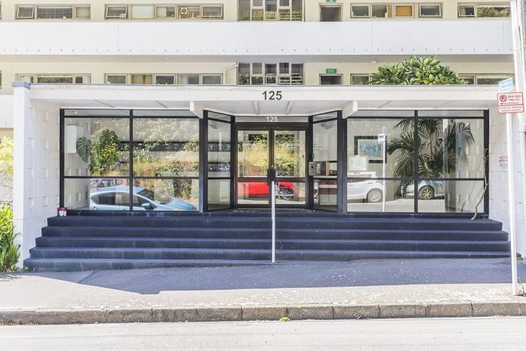 Photo of property in 31/125 Grant Road, Thorndon, Wellington, 6011