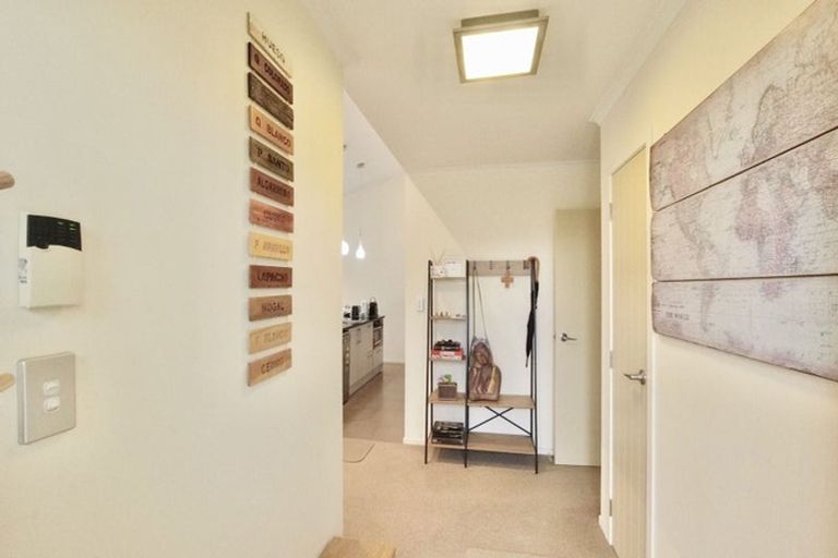 Photo of property in 16 Chadwick Place, Rototuna North, Hamilton, 3210