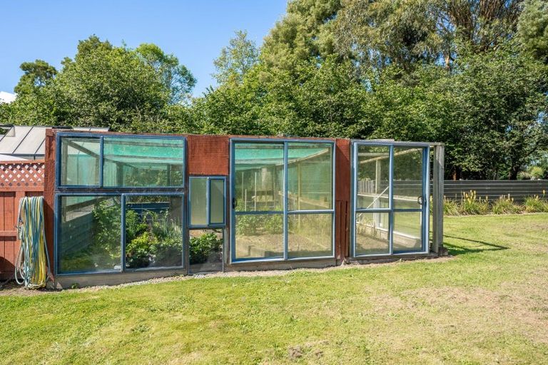 Photo of property in 107 Taylors Road, Otaki, 5583
