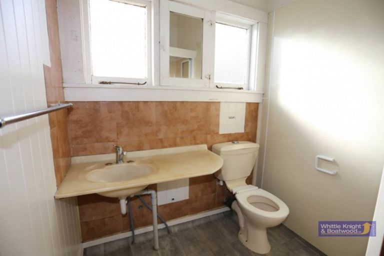 Photo of property in 10 Bartlett Street, Riccarton, Christchurch, 8011