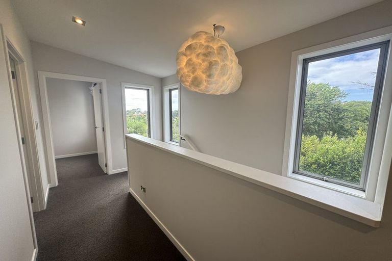 Photo of property in 2/6 Sandford Street, Campbells Bay, Auckland, 0630