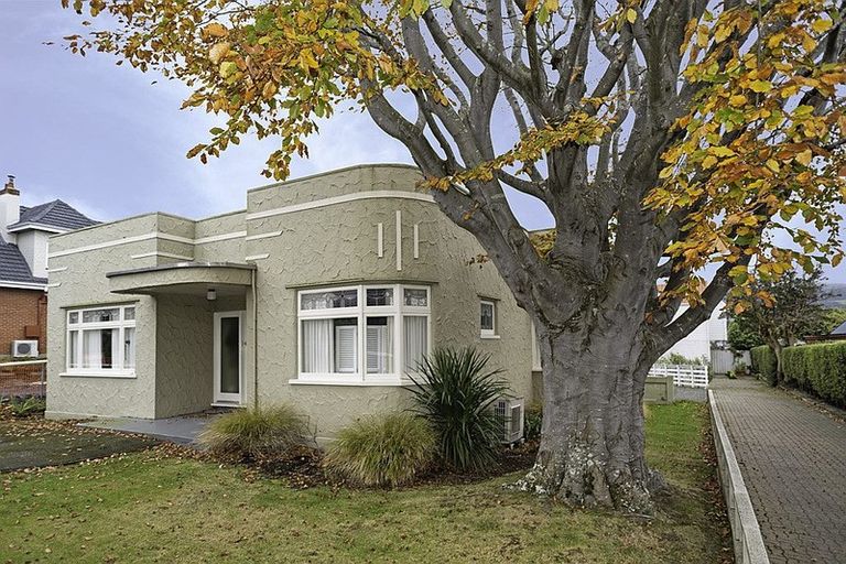Photo of property in 243 Highgate, Roslyn, Dunedin, 9010