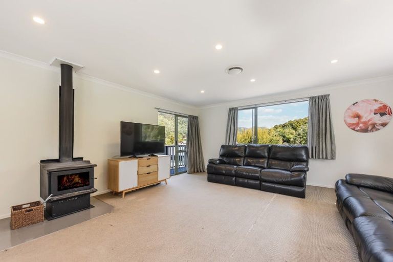 Photo of property in 8 Victoria Close, Picton, 7220