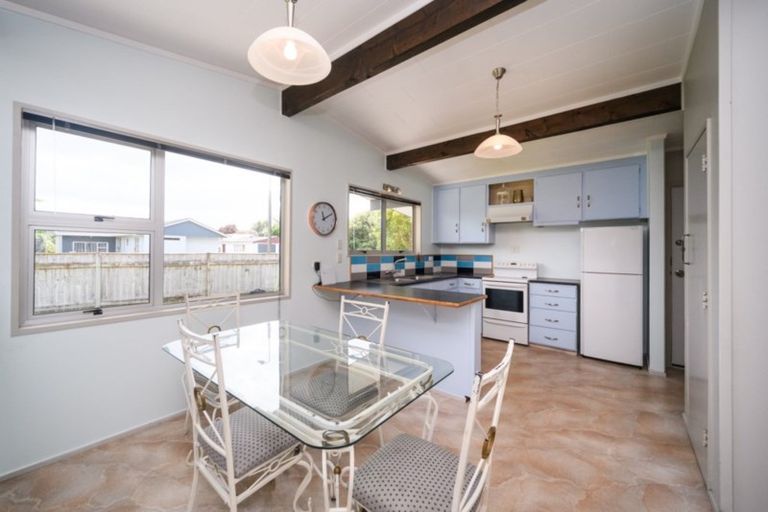 Photo of property in 9 Walker Crescent, Bulls, 4818