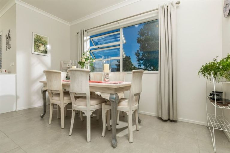 Photo of property in 7 Waiarohia Place, Hobsonville, Auckland, 0616