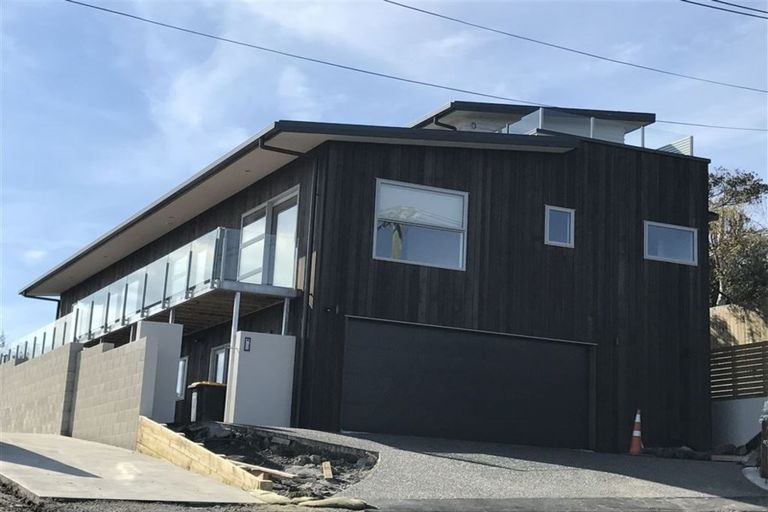 Photo of property in 11 Te Awakura Terrace, Mount Pleasant, Christchurch, 8081