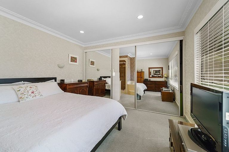 Photo of property in 20 Matakatia Parade, Matakatia, Whangaparaoa, 0930