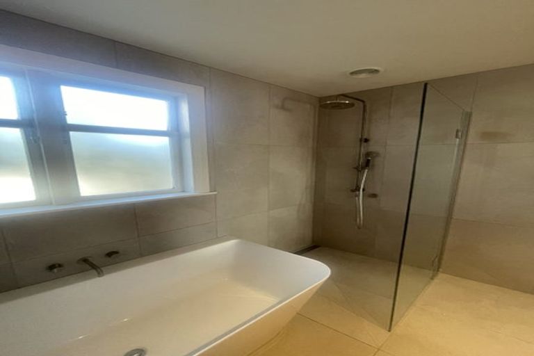 Photo of property in 11 Ngatoto Street, Khandallah, Wellington, 6035