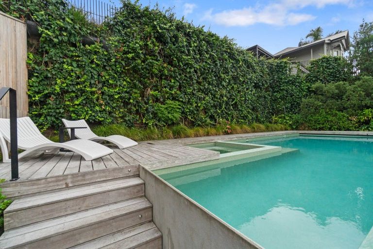 Photo of property in 6 Leys Crescent, Remuera, Auckland, 1050