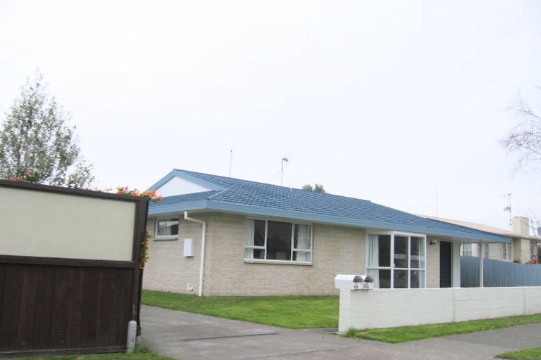 Photo of property in 2/432 Gloucester Street, Taradale, Napier, 4112
