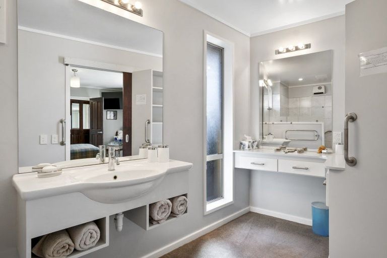 Photo of property in 19 Fairmile Drive, Kinmont Park, Mosgiel, 9024