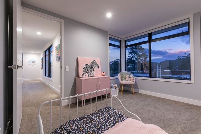 Photo of property in 30a Kingfisher Grove, Greenhithe, Auckland, 0632