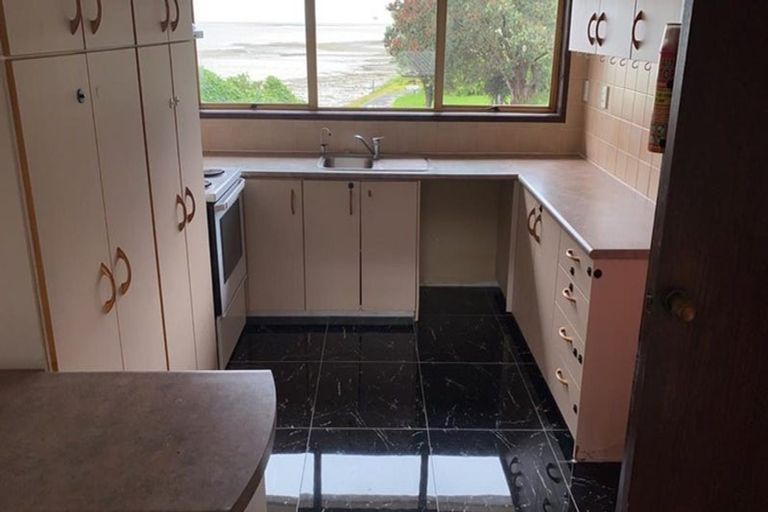 Photo of property in 582 Weymouth Road, Weymouth, Auckland, 2103