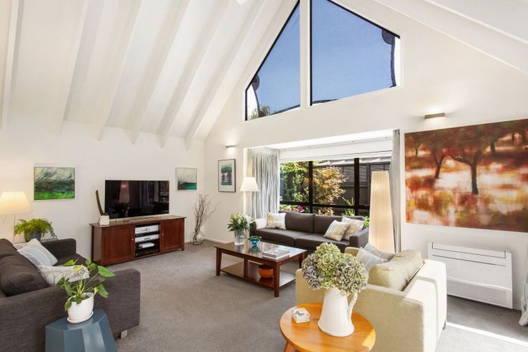 Photo of property in 1/9 Rochdale Street, Fendalton, Christchurch, 8014