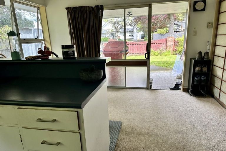 Photo of property in 1/349 College Street, West End, Palmerston North, 4410