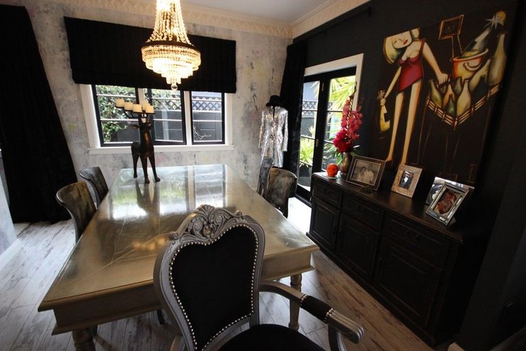 Photo of property in 15 Ake Ake Avenue, Hokowhitu, Palmerston North, 4410