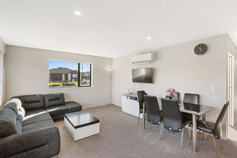 Photo of property in 160 Shillingford Boulevard, Rolleston, 7615