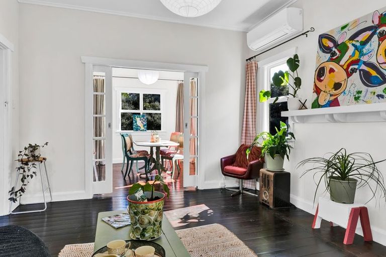 Photo of property in 87 South Road, Manaia, 4612