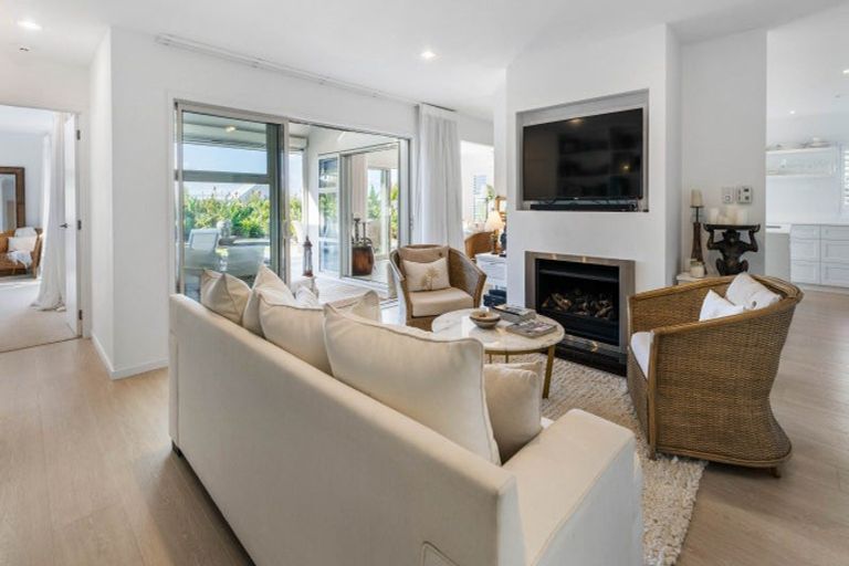 Photo of property in 30 Abby Close, Pukekohe, 2120